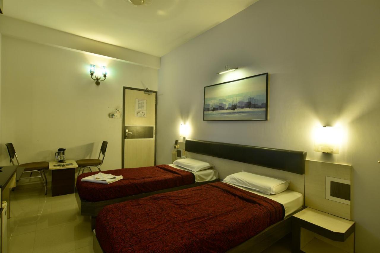 Panchavati Elite Inn Nashik Exterior foto