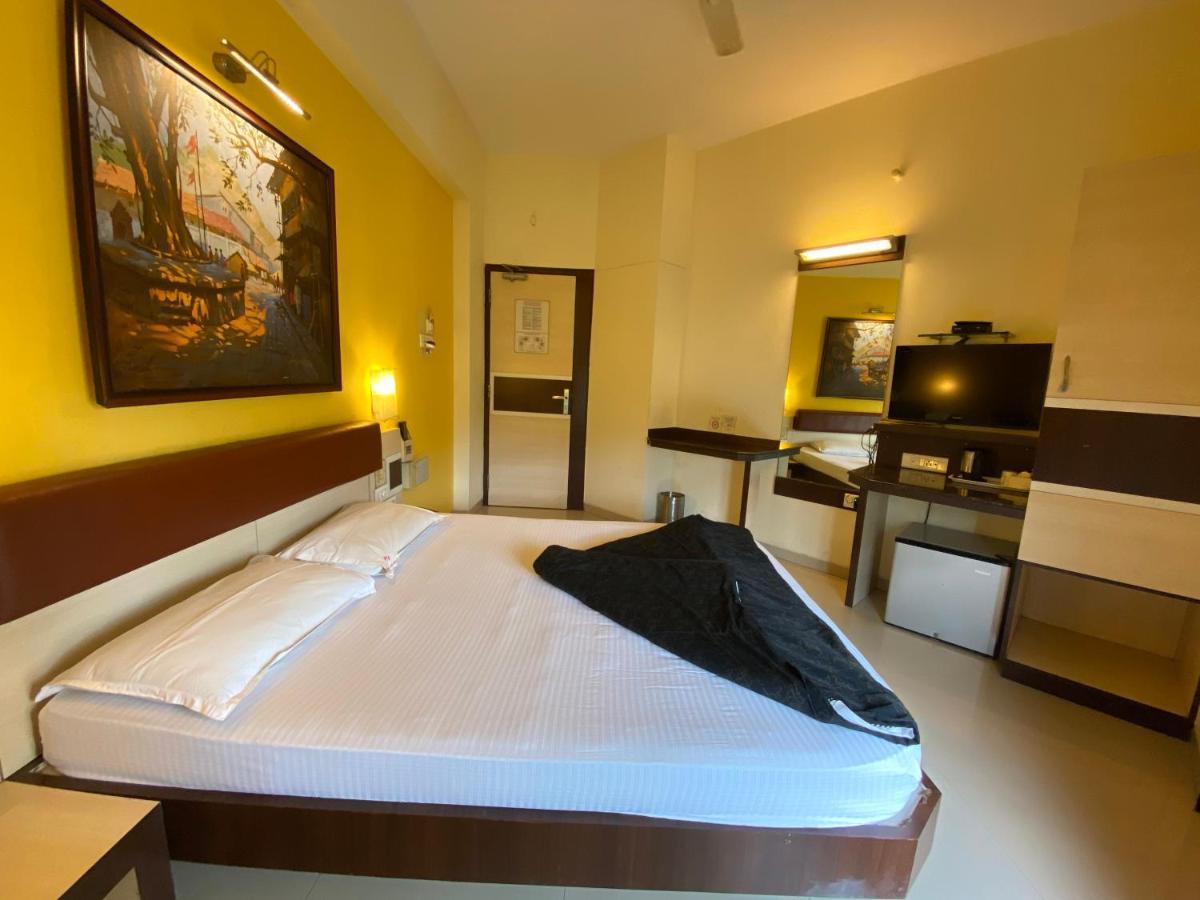 Panchavati Elite Inn Nashik Exterior foto