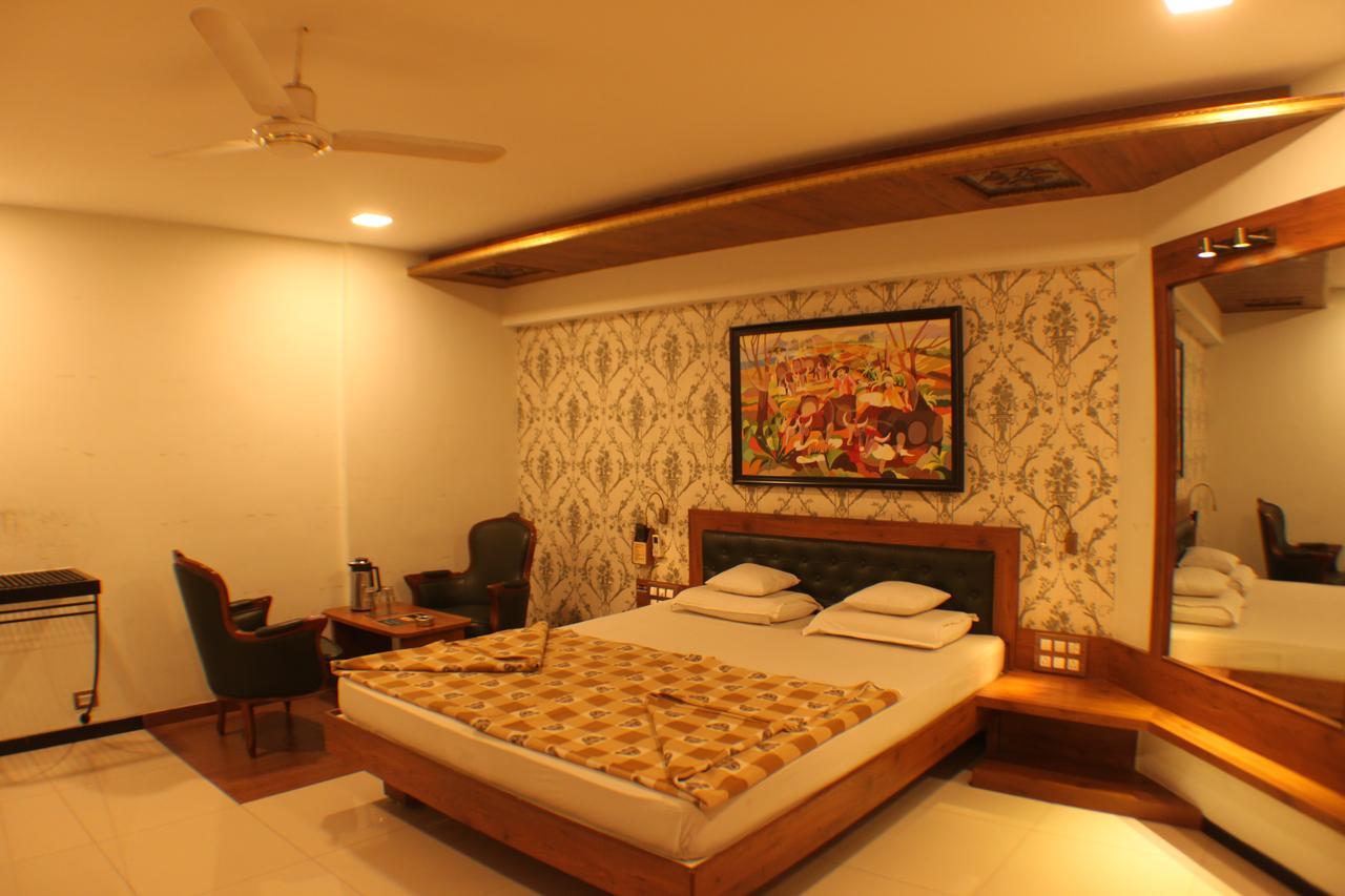 Panchavati Elite Inn Nashik Exterior foto