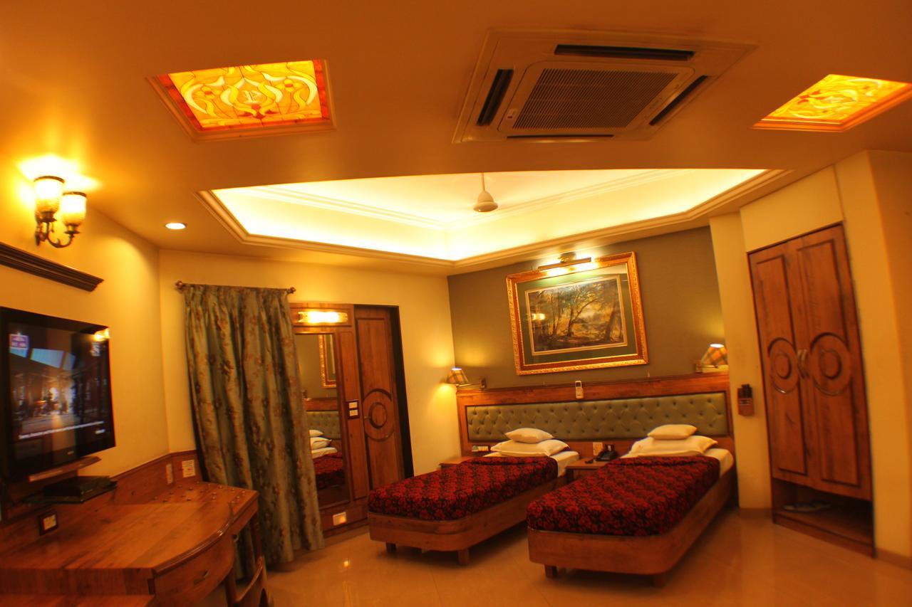Panchavati Elite Inn Nashik Exterior foto
