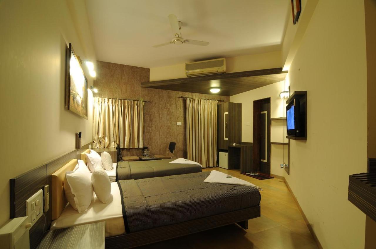 Panchavati Elite Inn Nashik Exterior foto